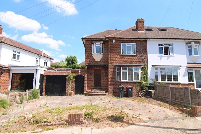 3 Bedroom Semi-Detached House For Sale In Kechill Gardens, Hayes, Bromley, BR2