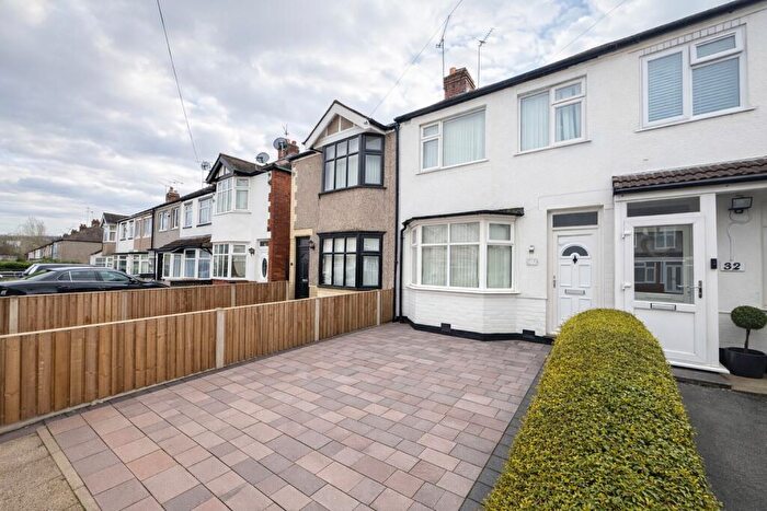 3 Bedroom House To Rent In Farndale Avenue, CV6