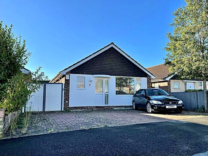 2 Bedroom Detached Bungalow To Rent In * Fully Booked Open Day! * Hedge End, Southampton, SO30