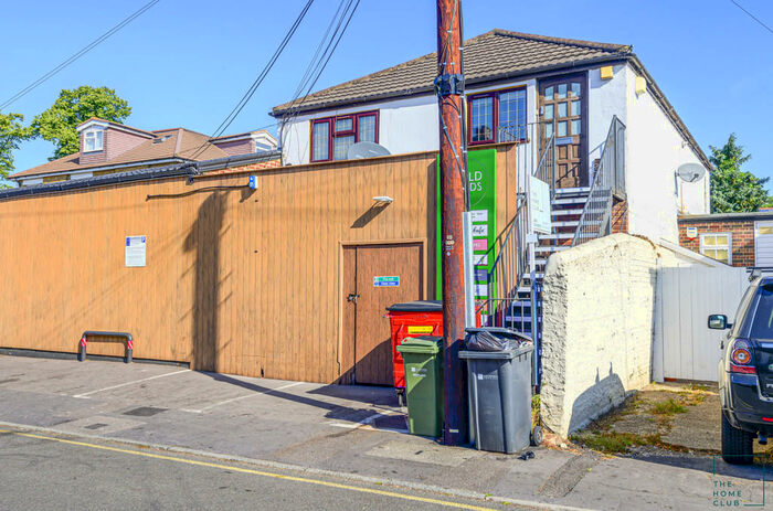 4 Bedroom Apartment To Rent In Markenfield Road, Guildford, GU1