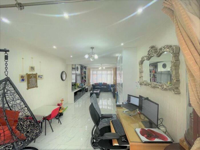 3 Bedroom Semi-Detached House To Rent In Montrose Road, Harrow, HA3