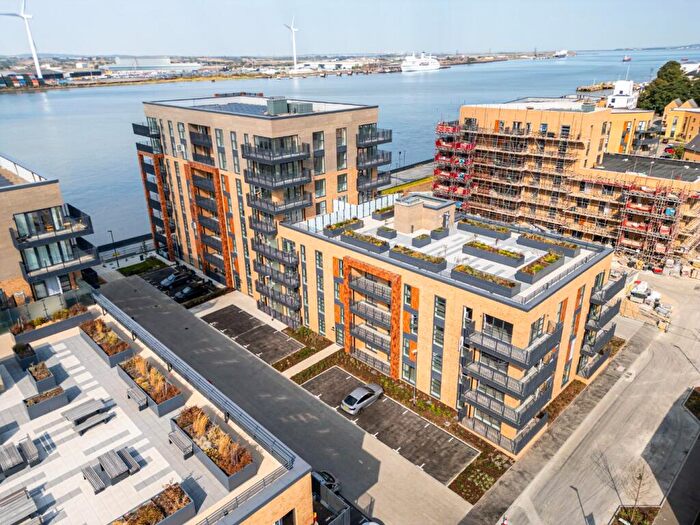 2 Bedroom Apartment To Rent In Estella Heights, Henley Approach, Northfleet, Gravesend, Kent, DA11