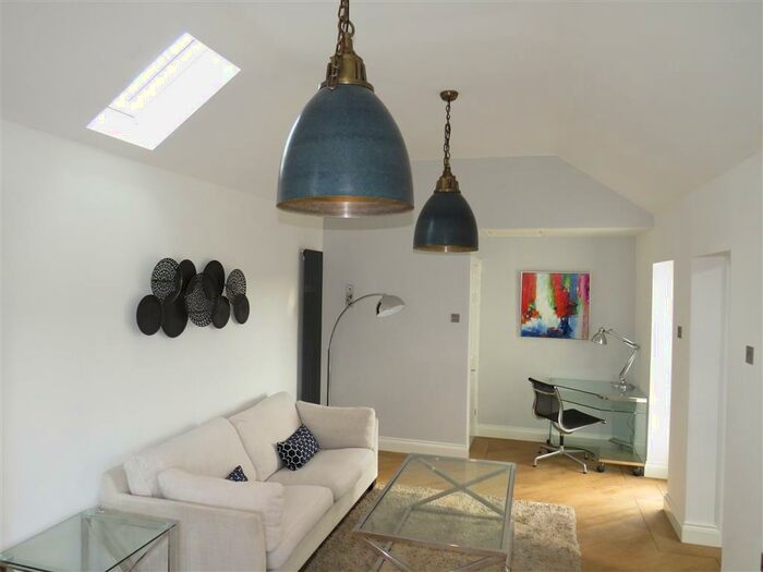 1 Bedroom Bungalow To Rent In Windmill Lane, Balsall Common, Coventry, CV7