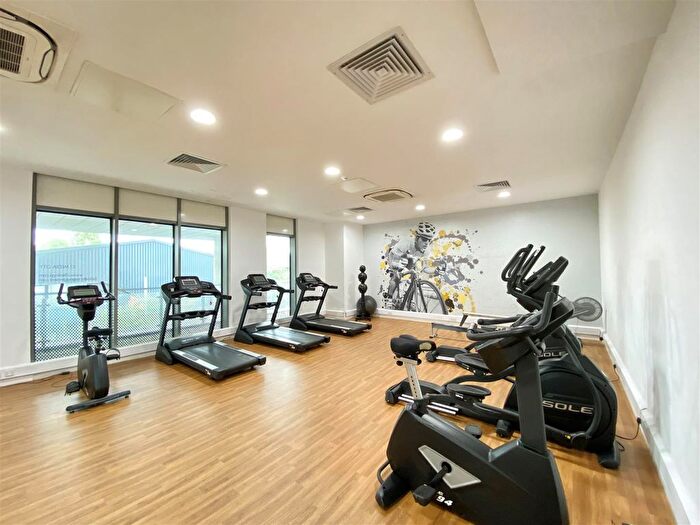 1 Bedroom Flat For Sale In Michigan Tower, Media City, Michigan Avenue, M50