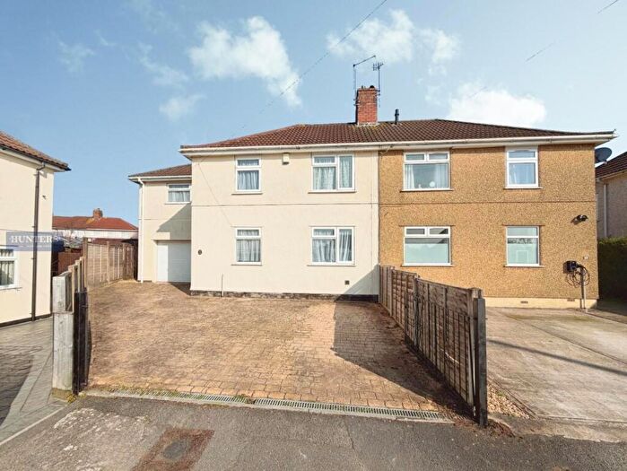 4 Bedroom Semi Detached House For Sale In Dundry View, Bristol, BS4