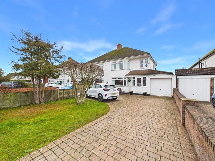 3 Bedroom Semi Detached House For Sale In Longford Lane, Gloucester, GL2