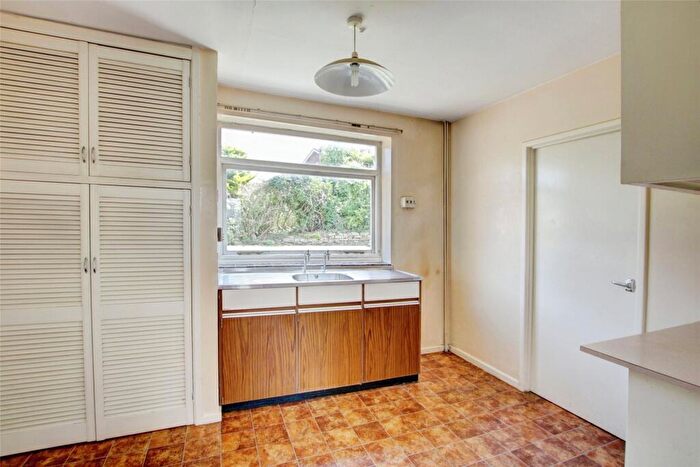 3 Bedroom Detached House For Sale In Hawthorn Crescent, Gilesgate, Durham, DH1