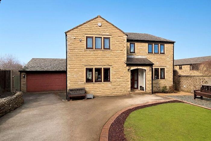 5 Bedroom Detached House For Sale In Highley Hall Croft, Clifton, HD6