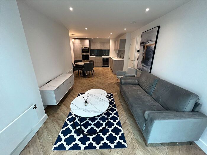 2 Bedroom Flat To Rent In Elizabeth Tower, Chester Road, Manchester, M15