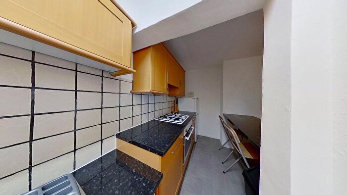 1 Bedroom Flat To Rent In Grove Street, Edinburgh, EH3