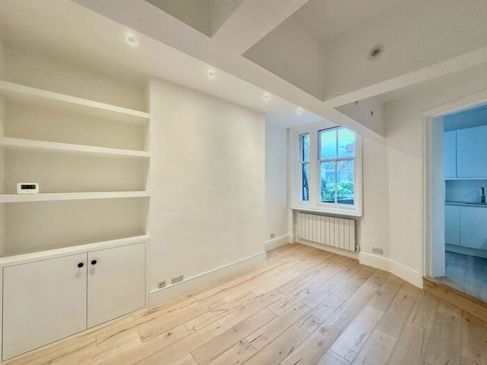 1 Bedroom Flat To Rent In Fulham Road, London, SW10