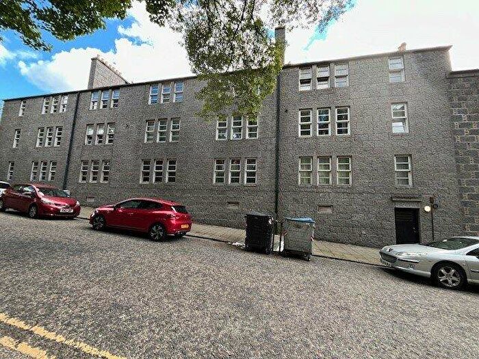 2 Bedroom Flat To Rent In Spital, Aberdeen, AB24
