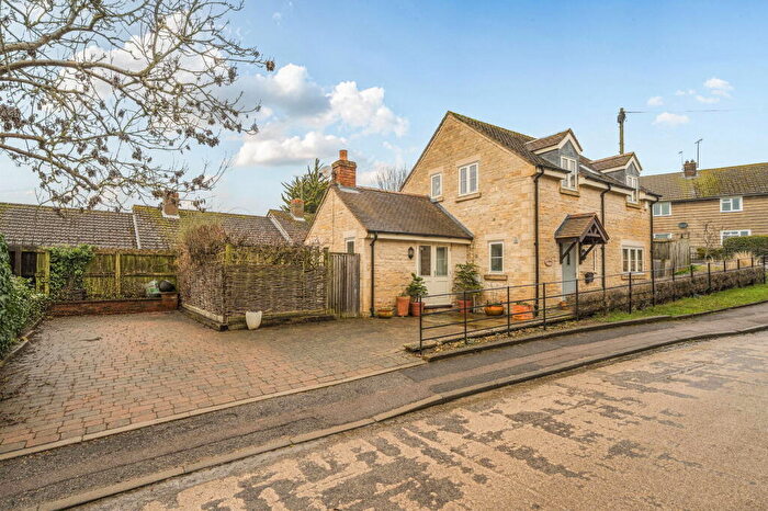 3 Bedroom Detached House For Sale In Loves Lane Cottage, Empingham, LE15