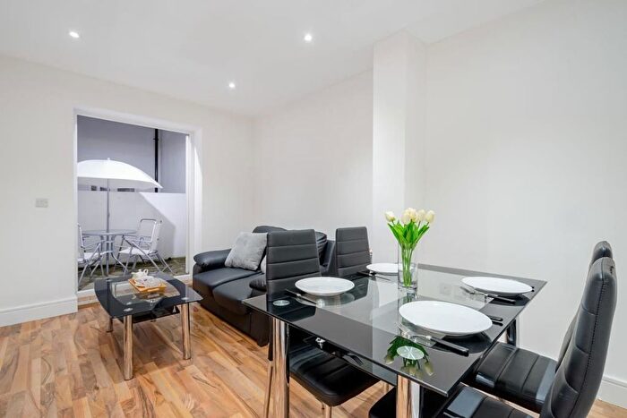 1 Bedroom Studio To Rent In - Saint James's Road, London, United Kingdom, Jx, London, SE1