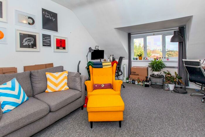 1 Bedroom Property To Rent In Osborne Road, SL4