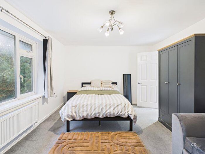 3 Bedroom Detached House To Rent In Cliveden Close, Brighton, BN1