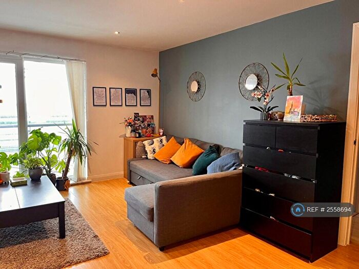 2 Bedroom Flat To Rent In Taylorson Street South, Salford, M5