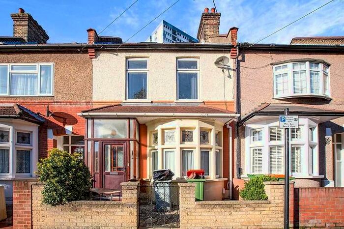 4 Bedroom House To Rent In Lincoln Road, London, E13