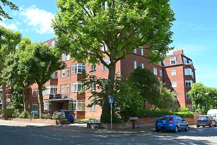 2 Bedroom Flat For Sale In Moorland Court, Edgbaston, Birmingham, B16