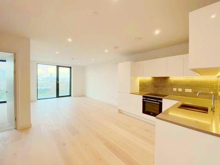 1 Bedroom Flat To Rent In Clipper Street, London, E16