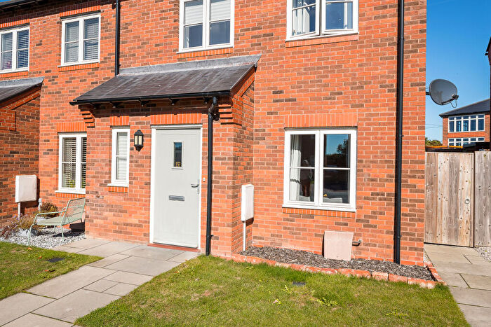 3 Bedroom Semi Detached House For Sale In Hill Garth Road, Tattenhall, CH3