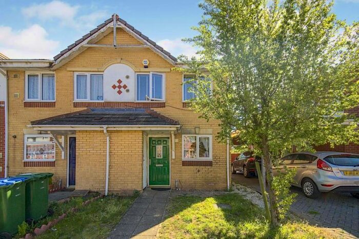 2 Bedroom Semi-Detached House To Rent In Newmarsh Road, Central Thamesmead, London, SE28