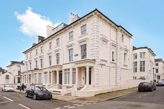 2 Bedroom Flat To Rent In Lancaster Drive, Belsize Park, NW3