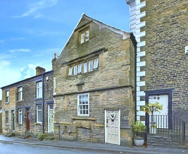 3 Bedroom Cottage To Rent In School Lane, Up Holland, WN8