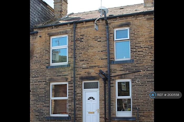 1 Bedroom Terraced House To Rent In Gillroyd Parade, Leeds, LS27
