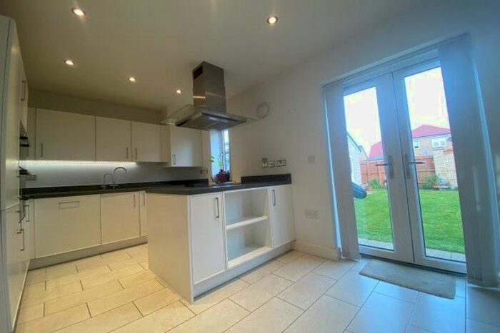 4 Bedroom Property To Rent In Chivers Way, Cambridge, CB24