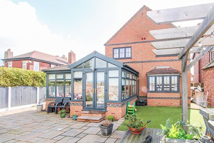 4 Bedroom Detached House For Sale In Park Court, North Featherstone, Pontefract, WF7