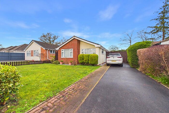 3 Bedroom Bungalow For Sale In York Road, Broadstone, Dorset, BH18