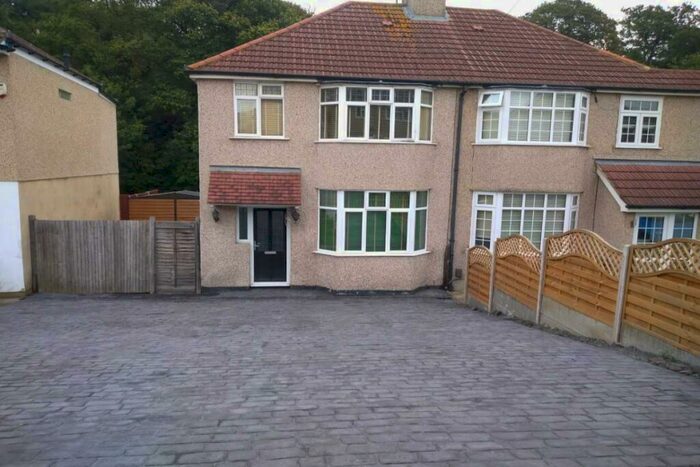 3 Bedroom Semi-Detached House To Rent In Martens Avenue, Bexleyheath, Kent, DA7