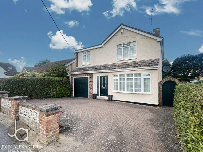 4 Bedroom Detached House For Sale In Station Road, Tiptree, CO5