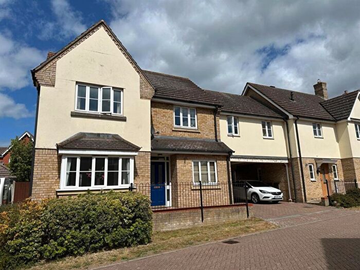 6 Bedroom Detached House For Sale In Linnet Drive, Stowmarket, IP14