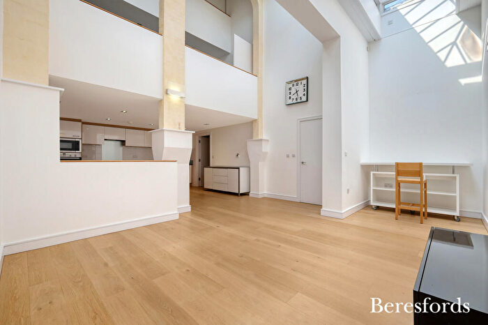2 Bedroom Duplex For Sale In The Galleries, Warley, CM14
