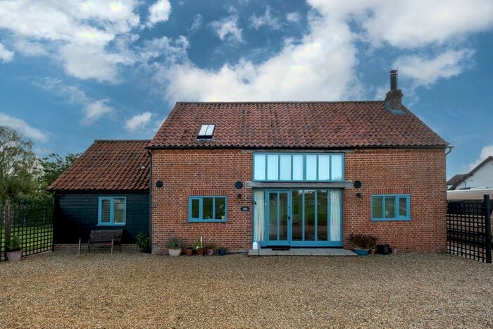 3 Bedroom Barn Conversion For Sale In Ivy Todd Road, Necton, Swaffham, PE37