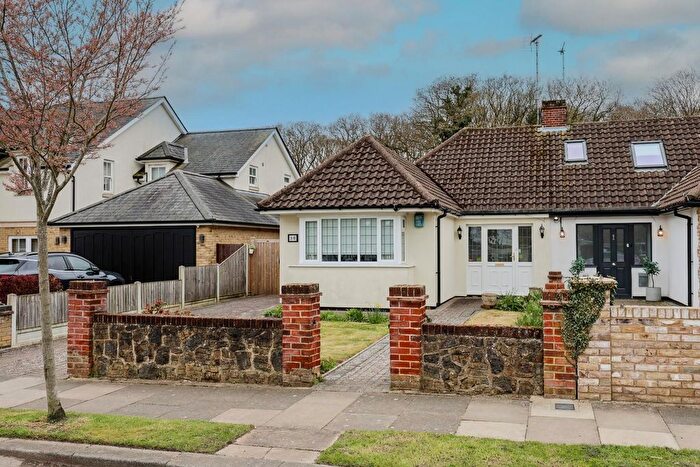 2 Bedroom Semi Detached Bungalow For Sale In Woodside, Leigh-On-Sea, SS9