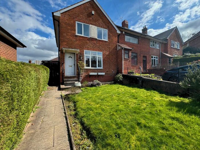 3 Bedroom House To Rent In Coven Grove, Birmingham, B29