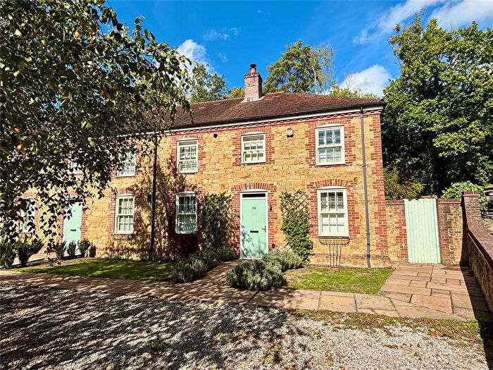 2 Bedroom End Terrace House For Sale In Dodsley Lane, Midhurst, West Sussex, GU29