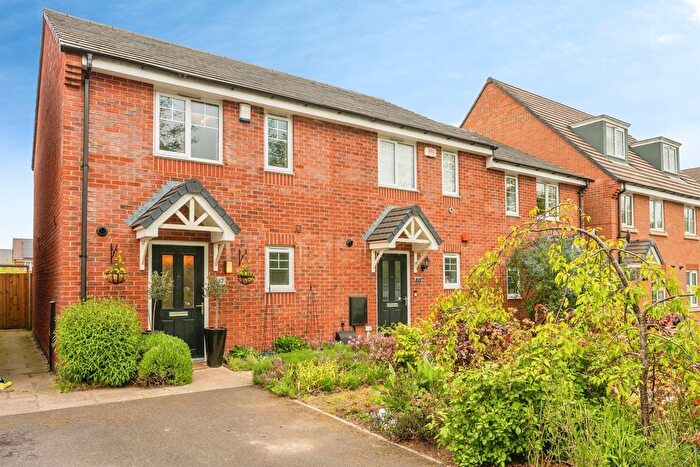 2 Bedroom Semi-detached House For Sale In Breedon Way, Birmingham, B30
