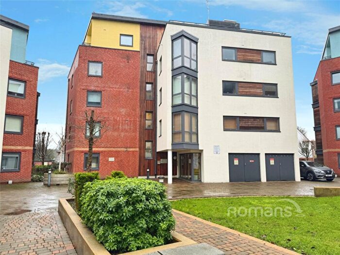 2 Bedroom Apartment For Sale In Southwell Park Road, Camberley, Surrey, GU15