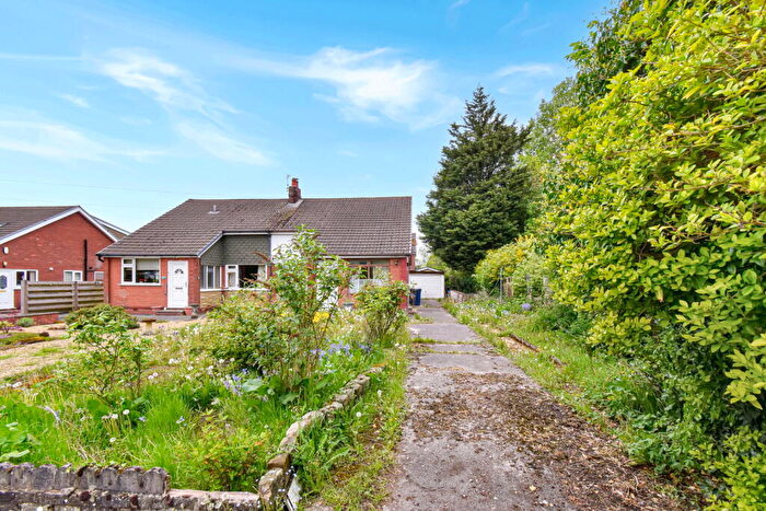 3 Bedroom Semi-Detached Bungalow For Sale In Bristol Avenue, Farington, Leyland, PR25