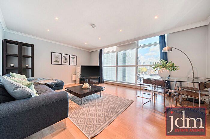 2 Bedroom Flat To Rent In Baltic Quay, Sweden Gate, London, SE16