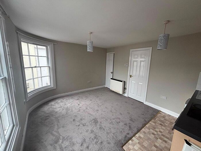 1 Bedroom Studio To Rent In Flat, St. Georges Place, Cheltenham, GL50
