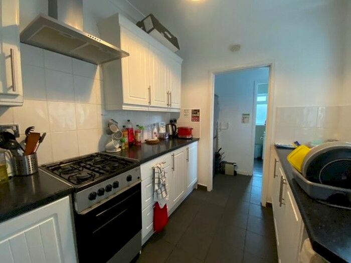 3 Bedroom Terraced House To Rent In Lawson Road, Southsea, PO5