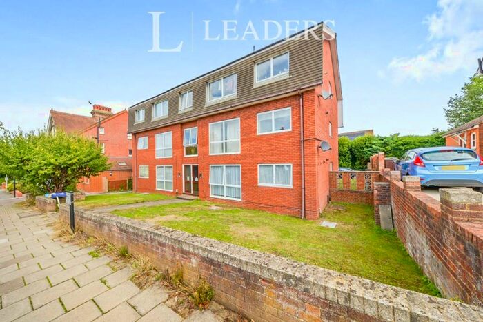 2 Bedroom Apartment To Rent In Carlisle Avenue, AL3