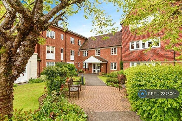 1 Bedroom Flat To Rent In Barton Mill Court, Canterbury, CT2