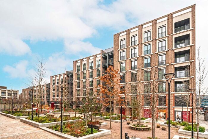 2 Bedroom Flat To Rent In Salutation Gardens, Clerkenwell, WC1X