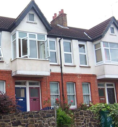 2 Bedroom Flat To Rent In Electric Ave, Westcliff On Sea, Westcliff On Sea, SS0